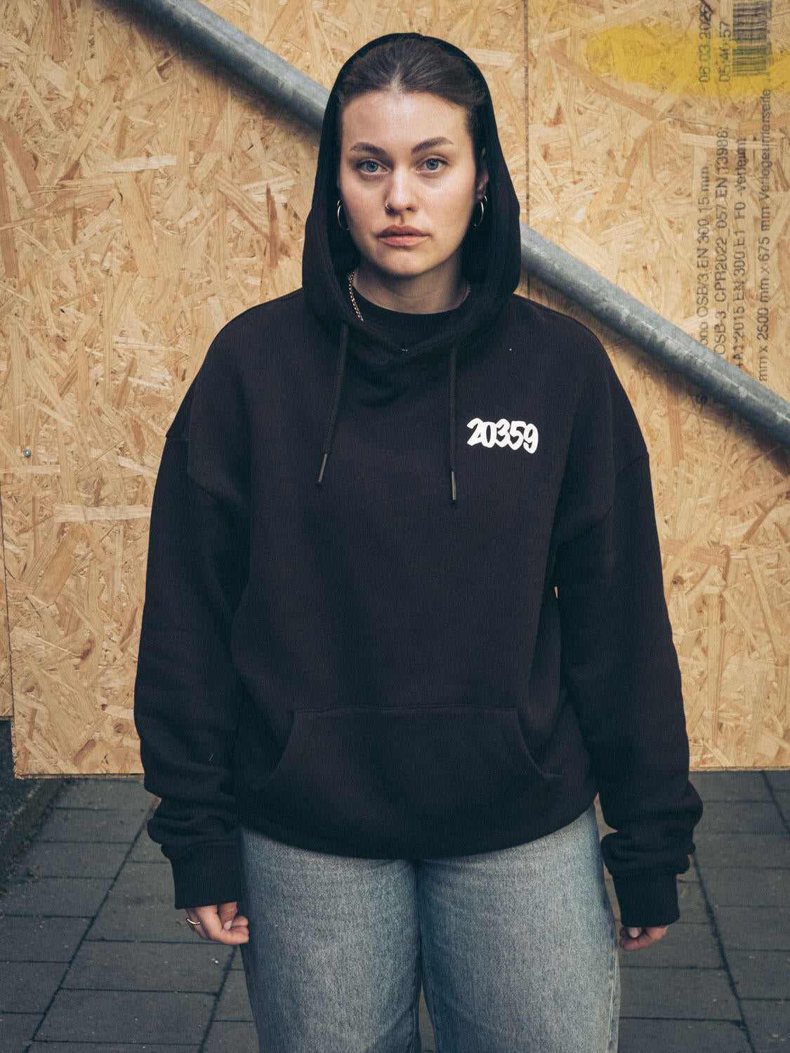 Kapuzenpullover "Drip Marker" schwarz - Gallery