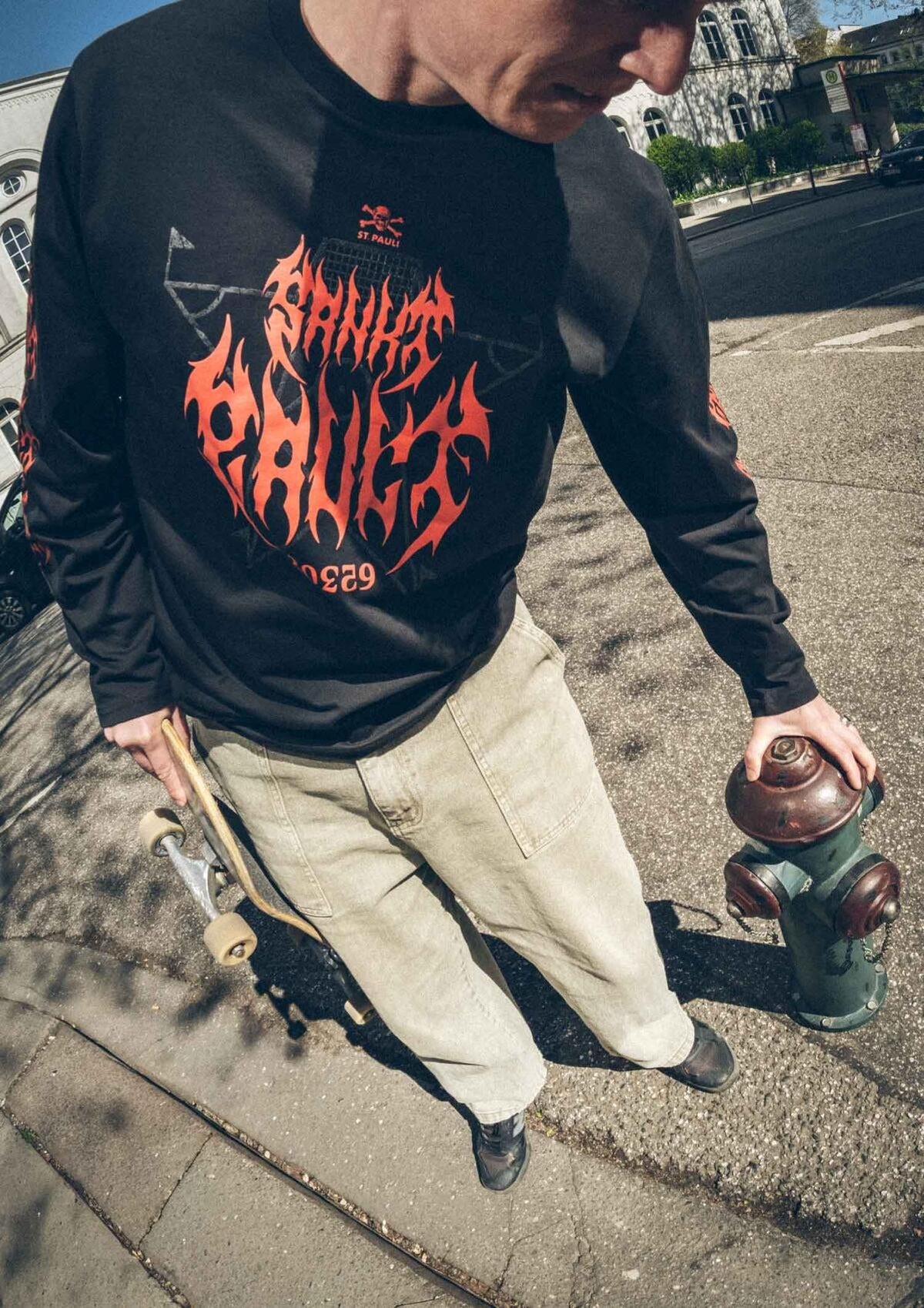 Longsleeve "Hell Yeah" schwarz - Gallery