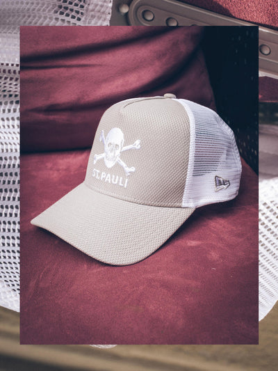 New Era Kappe Trucker Totenkopf
