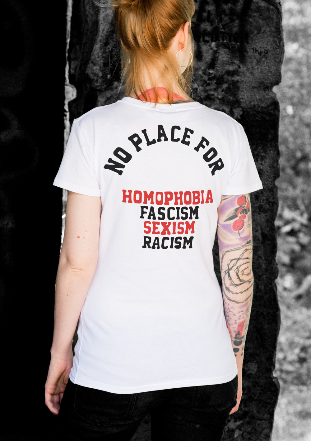 T-Shirt - tailliert "No Place For - Weiß" - Cover