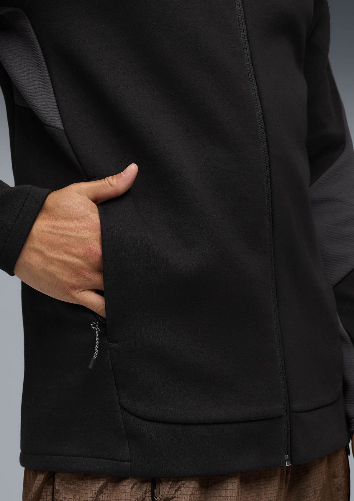 Puma - Kapuzenjacke Staff schwarz 2025-26