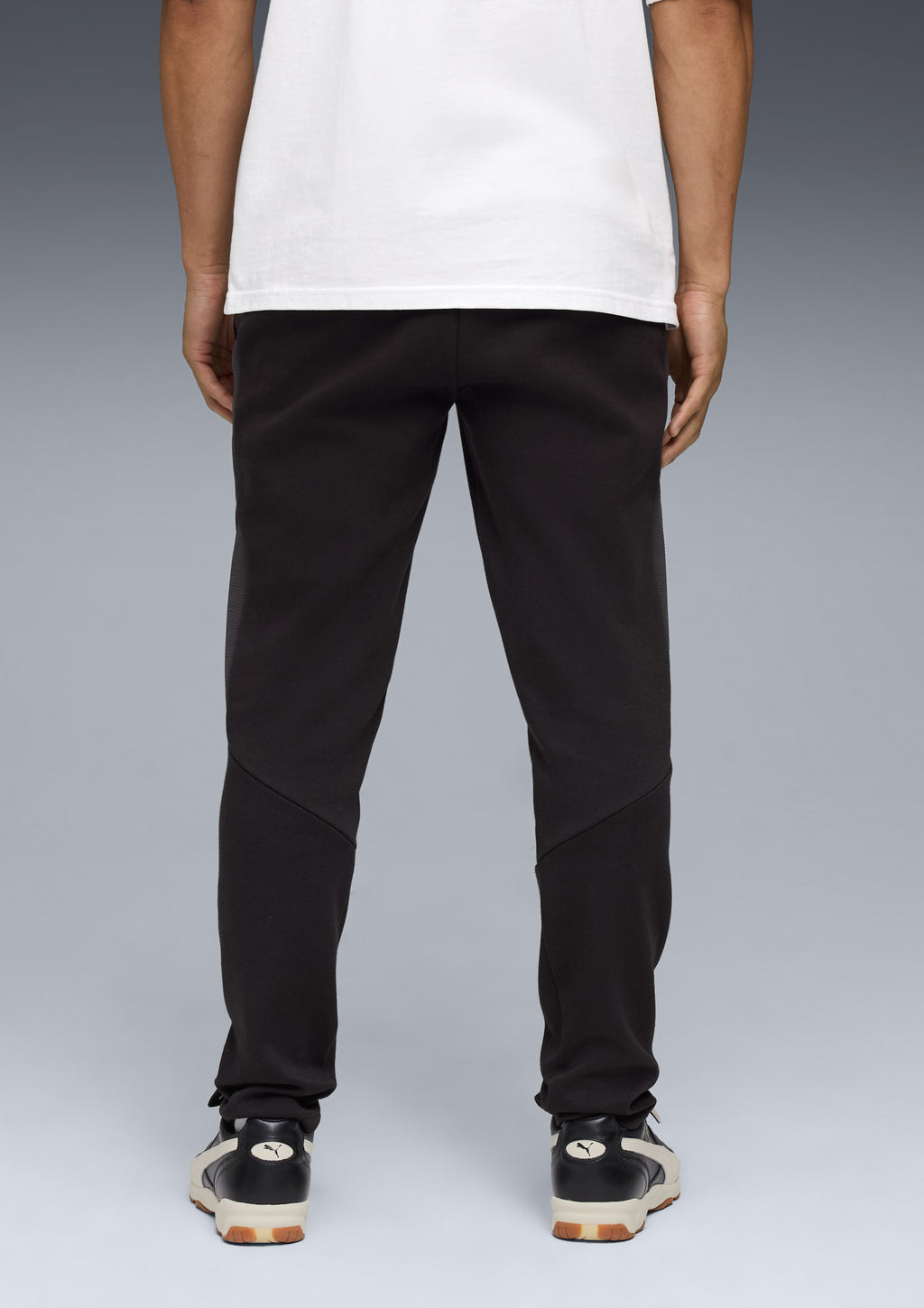 Puma - Präsentationshose Staff schwarz 2025-26