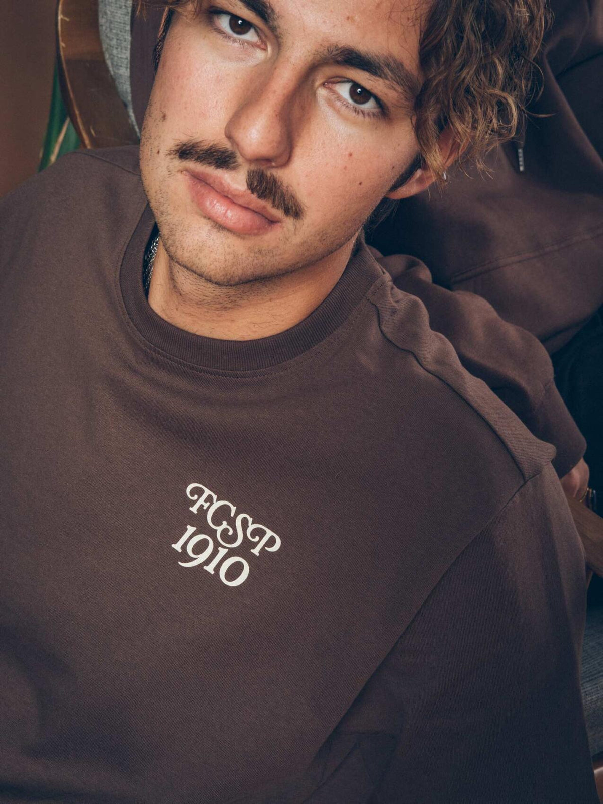 T-Shirt "Fussball Club 1910" braun - Gallery