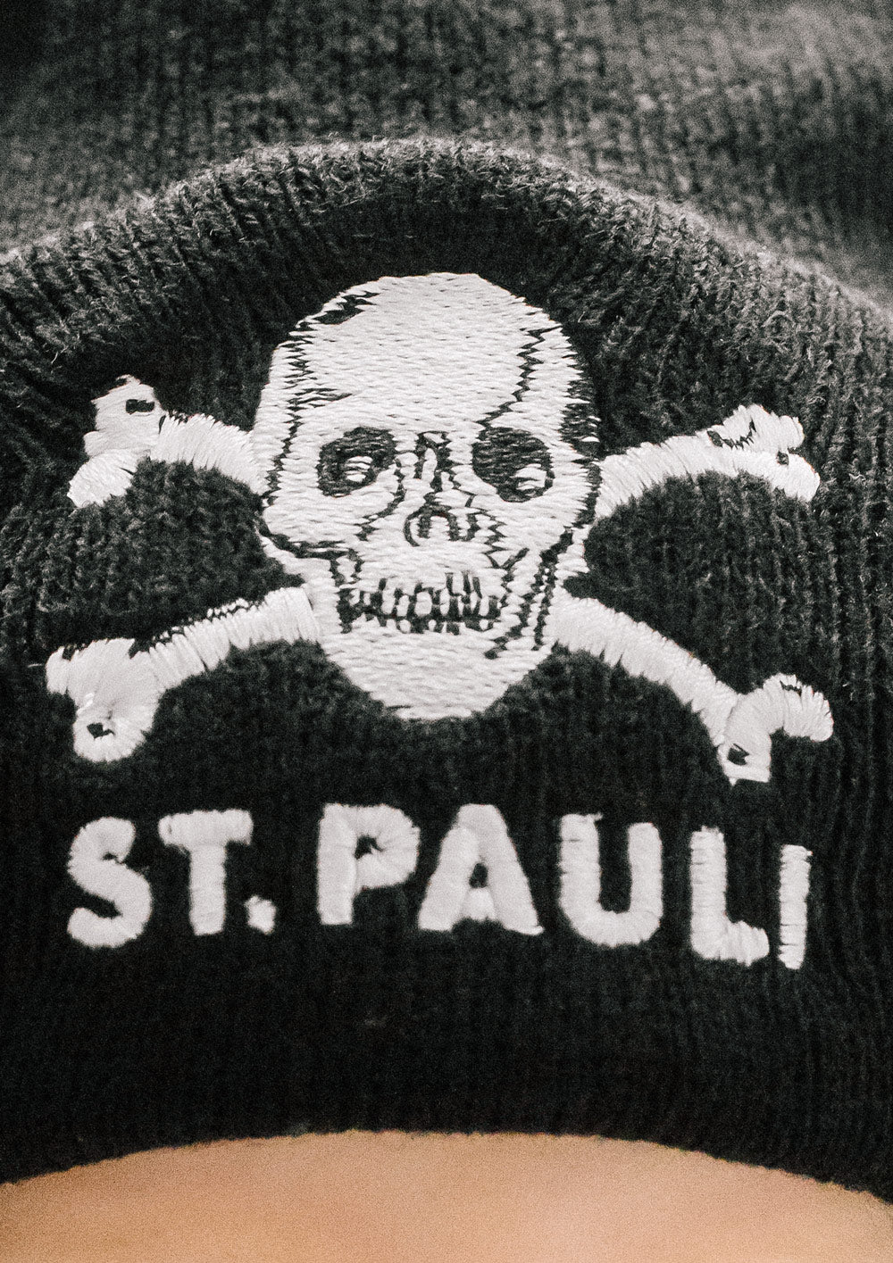 Babymütze Totenkopf
