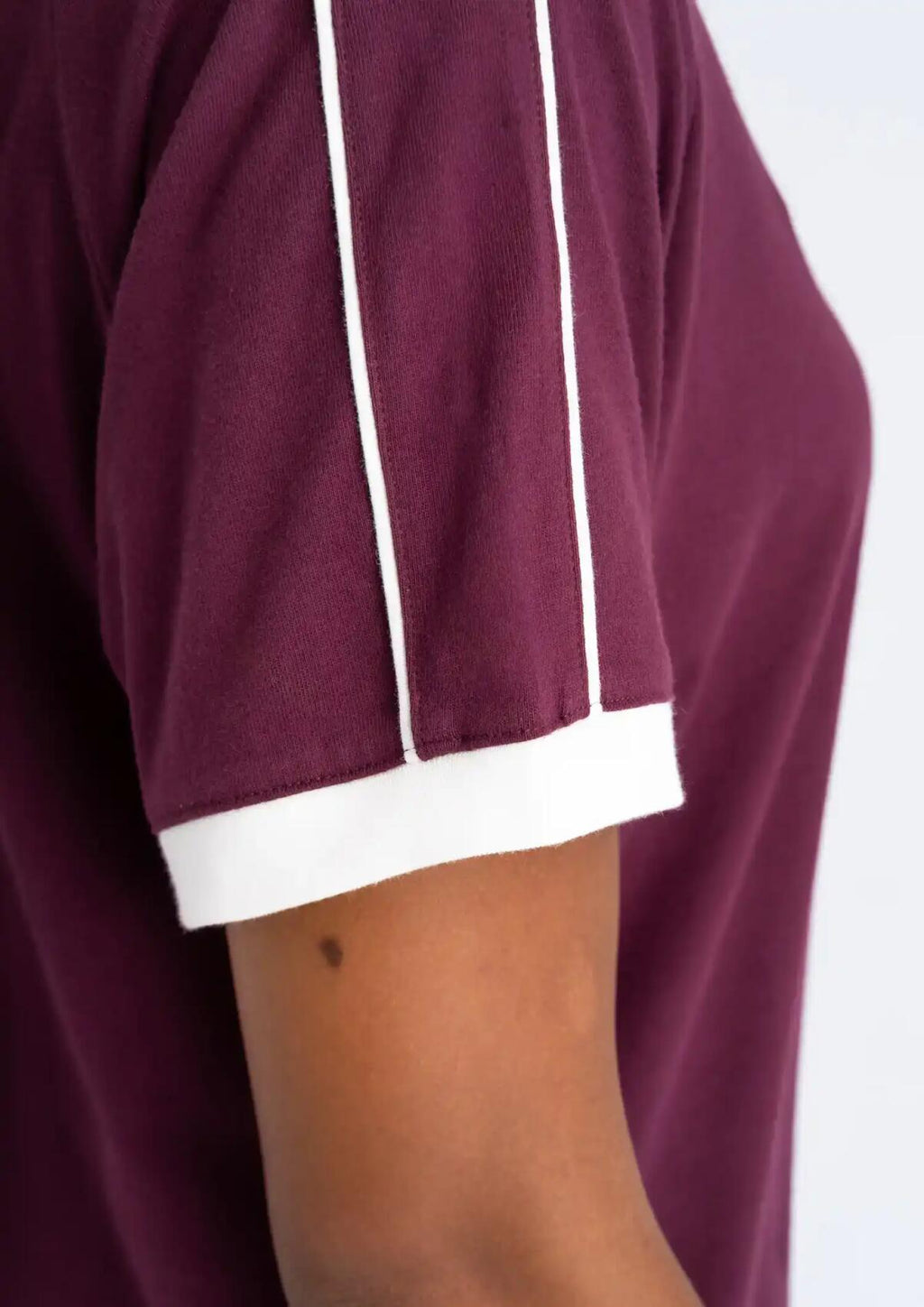 T-Shirt  "Retro Sport" aubergine