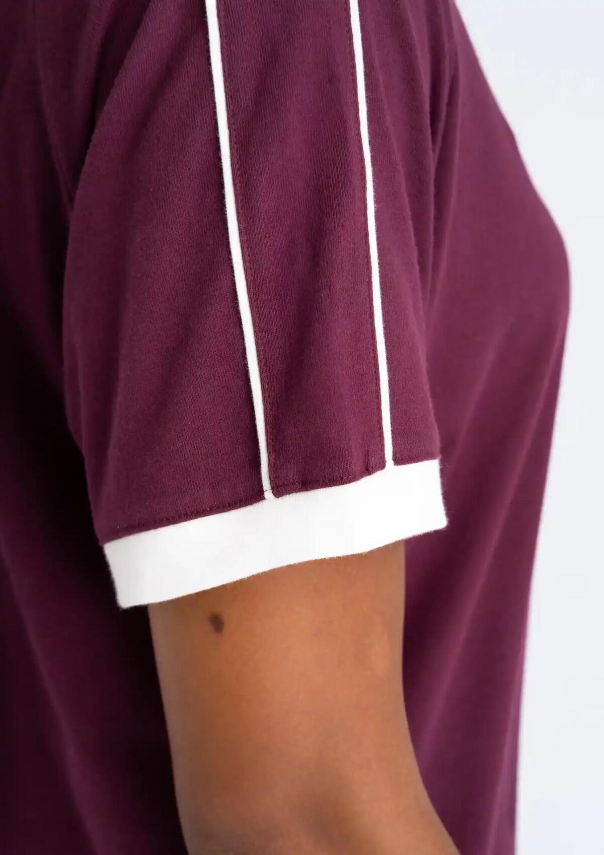 T-Shirt  "Retro Sport" aubergine