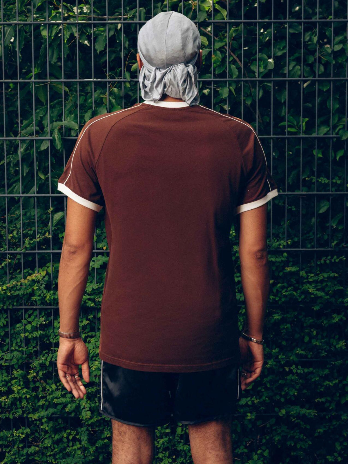 T-Shirt "Retro Sport 2026" braun