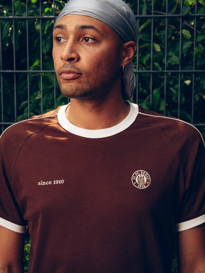 T-Shirt "Retro Sport 2026" braun