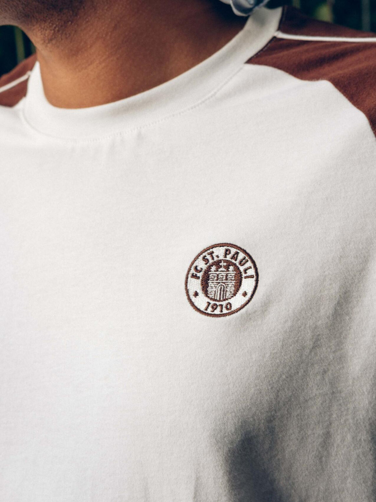 T-Shirt "Retro Sport 2026" off white