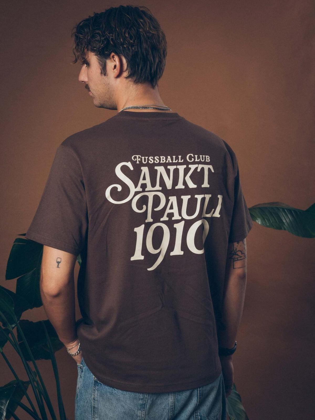 T-Shirt "Fussball Club 1910" braun