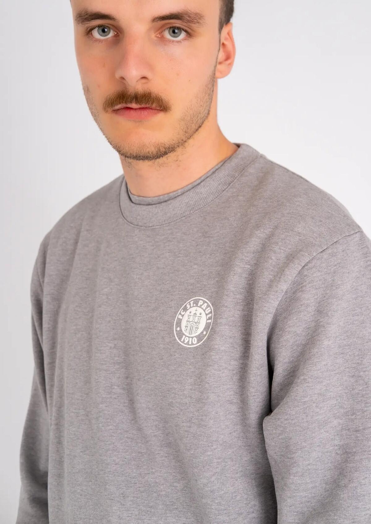 Sweater "Logo Grau Melange"