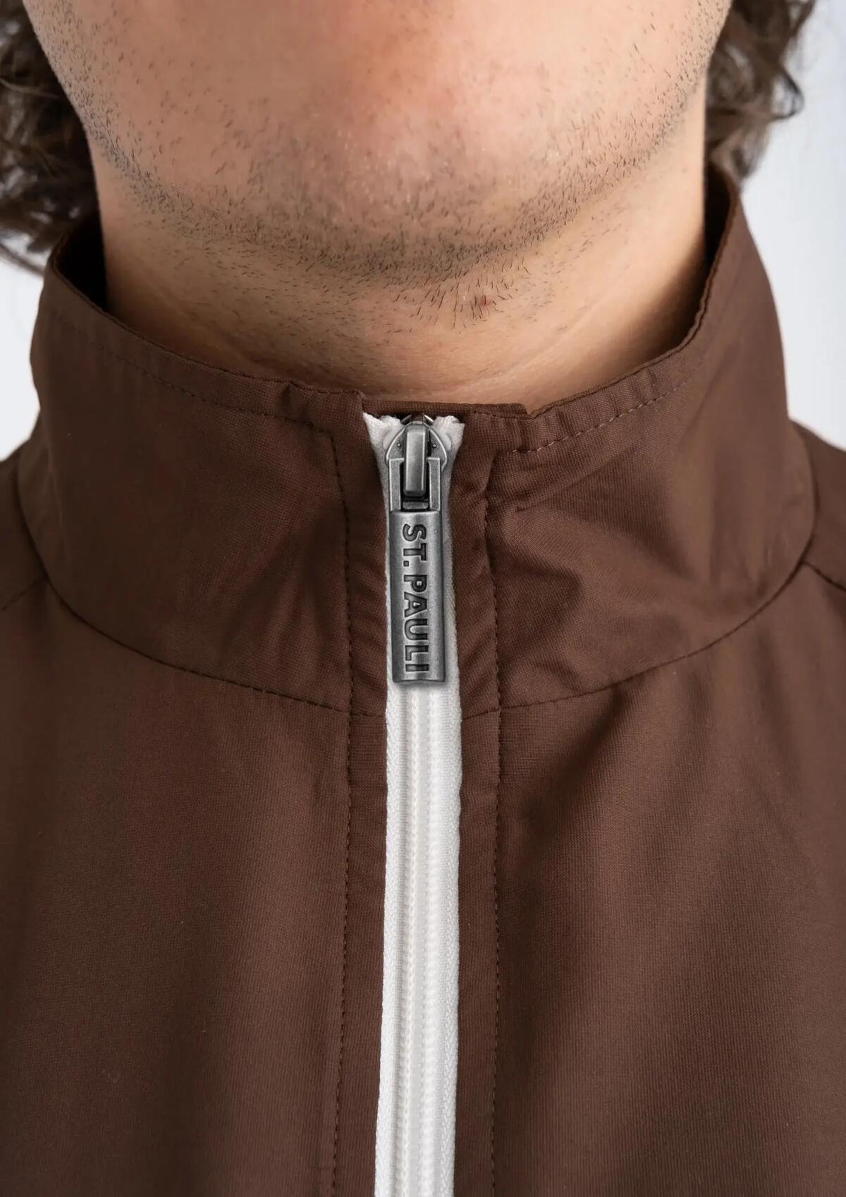 Trainingsjacke "Logo rot-braun"