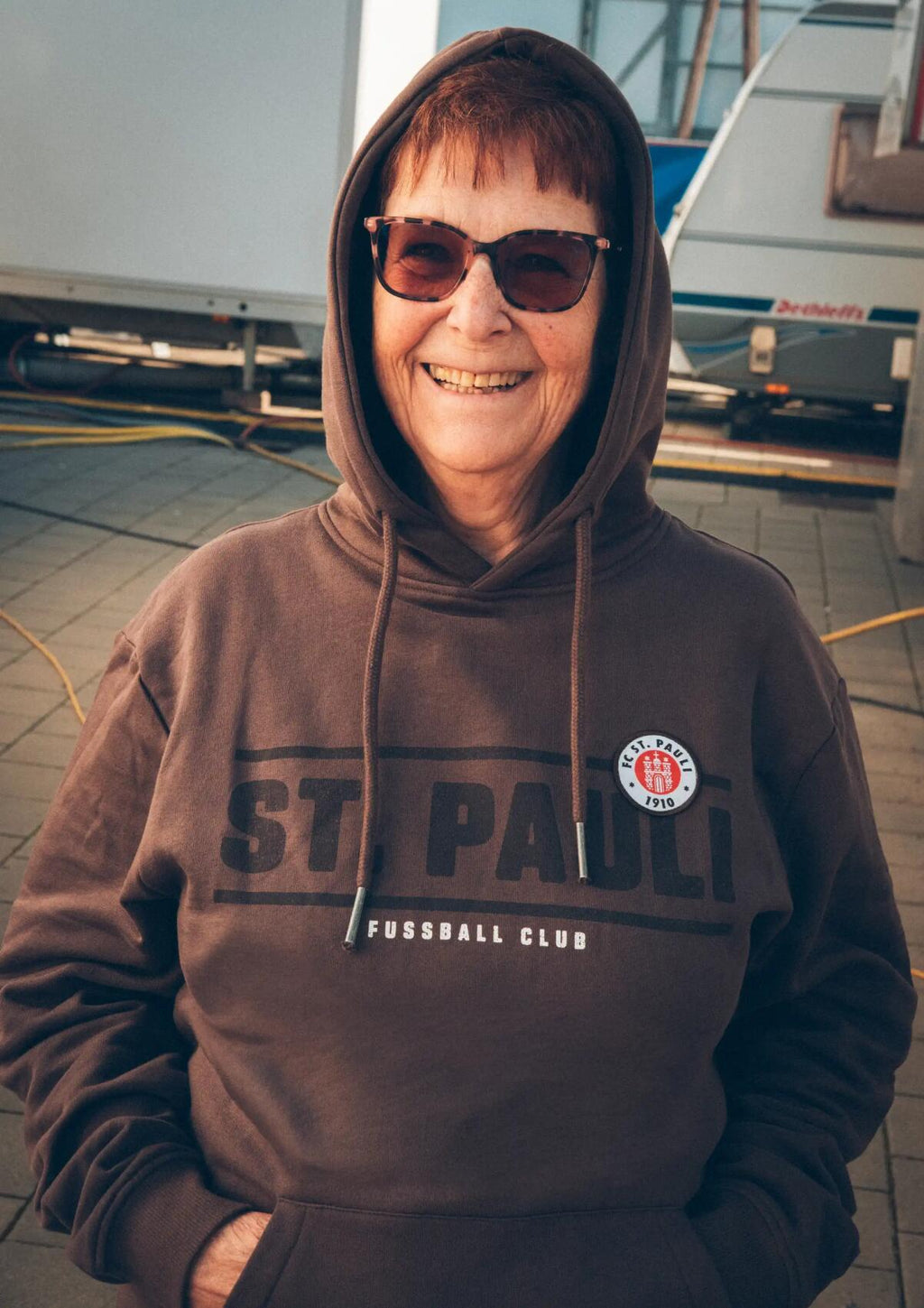 Kapuzenpullover "Classic"