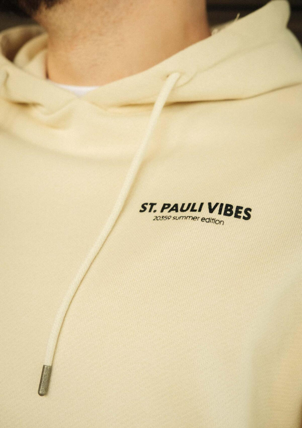 Kapuzenpullover "CLUB. HOME. LOVE."