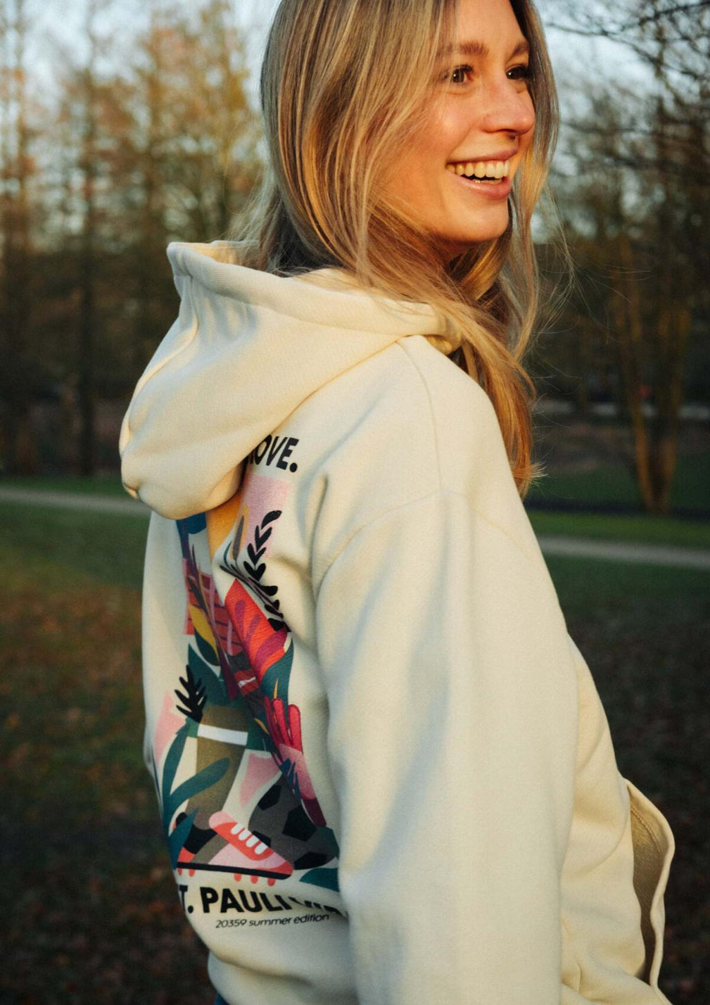 Kapuzenpullover "CLUB. HOME. LOVE."
