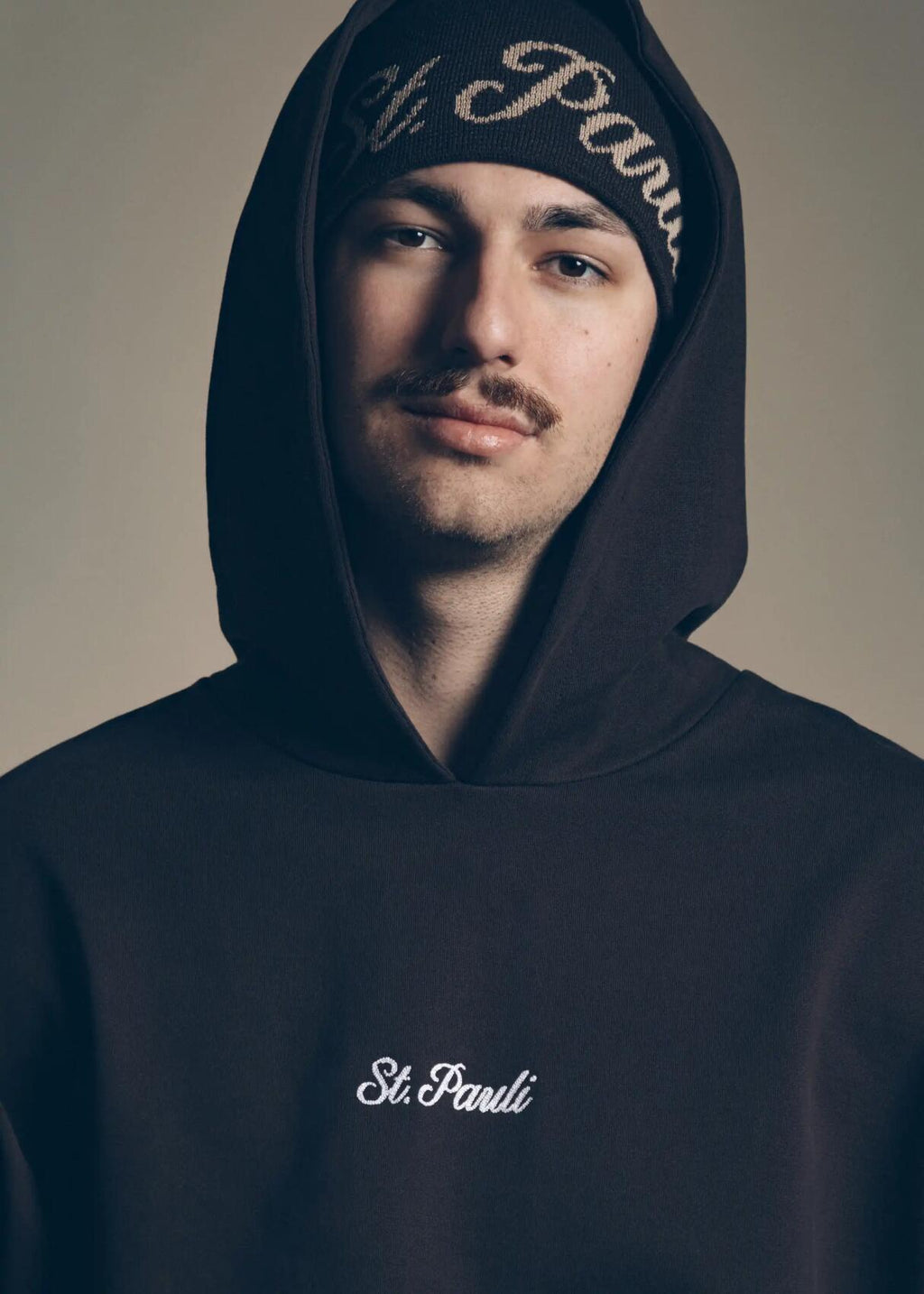 Kapuzenpullover "St. Pauli Script"