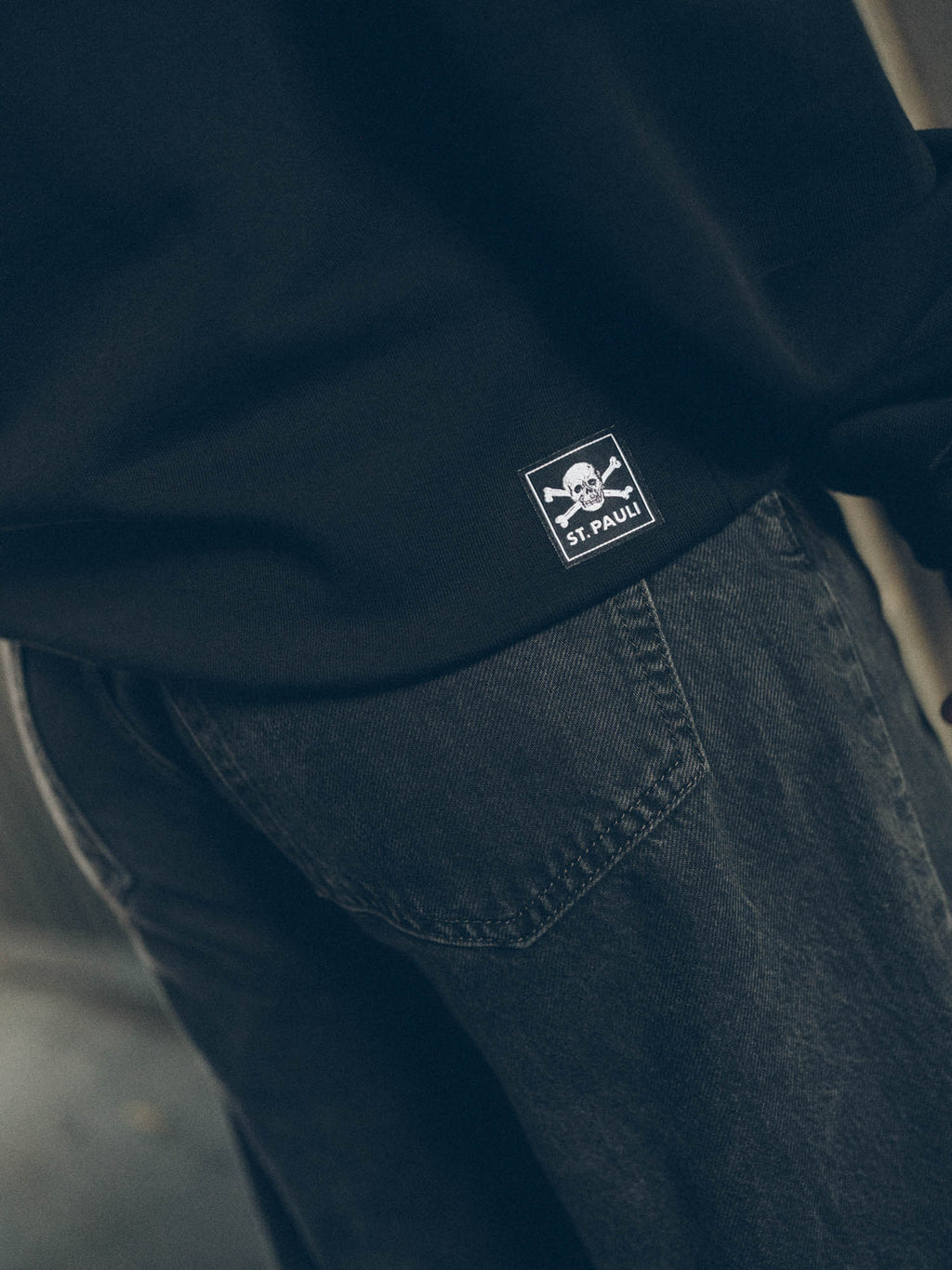 Zipped Sweater "Sankt Pauli Script Black"