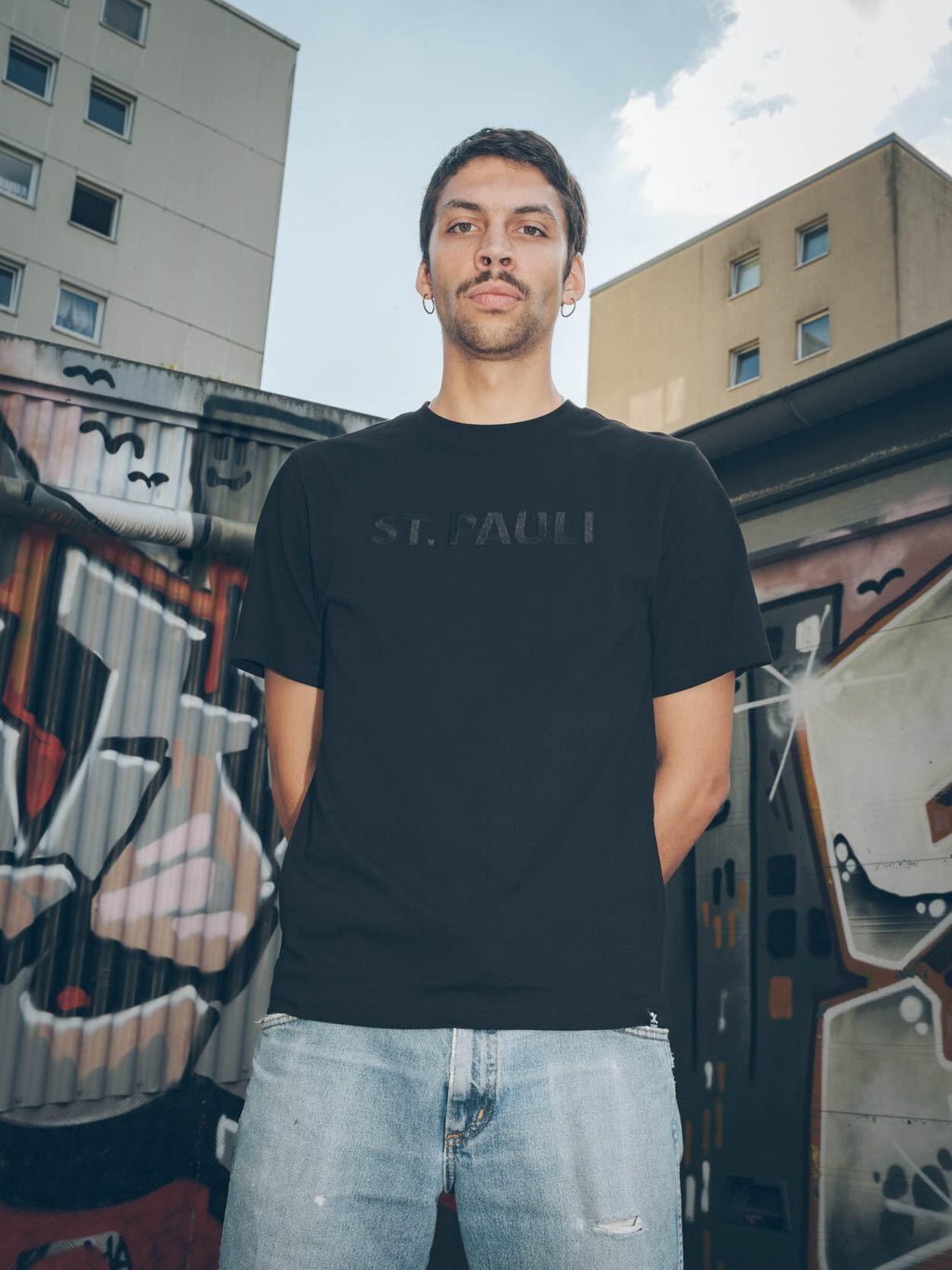 T-Shirt "Back in Black"