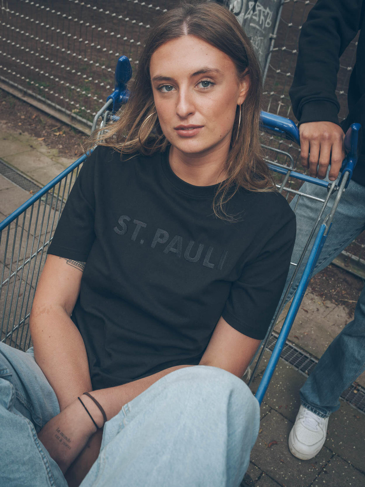 T-Shirt "Back in Black"