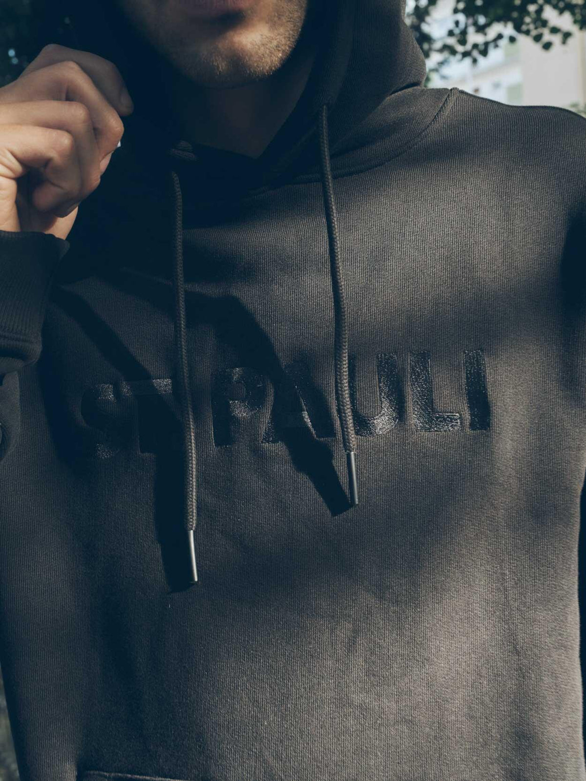 Kapuzenpullover "Back in Black"