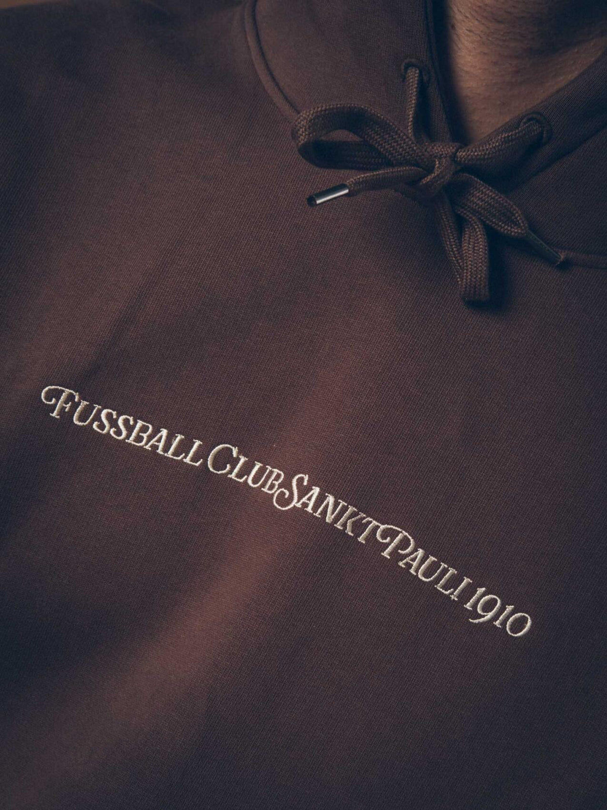Kapuzenpullover "Fussball Club 1910" braun