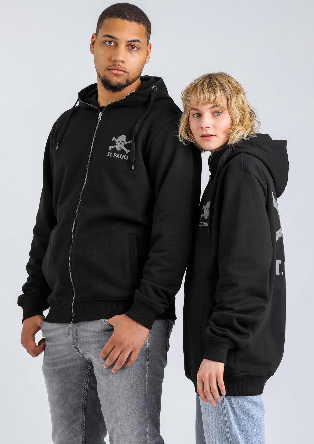 Kapuzenjacke Totenkopf - Gallery