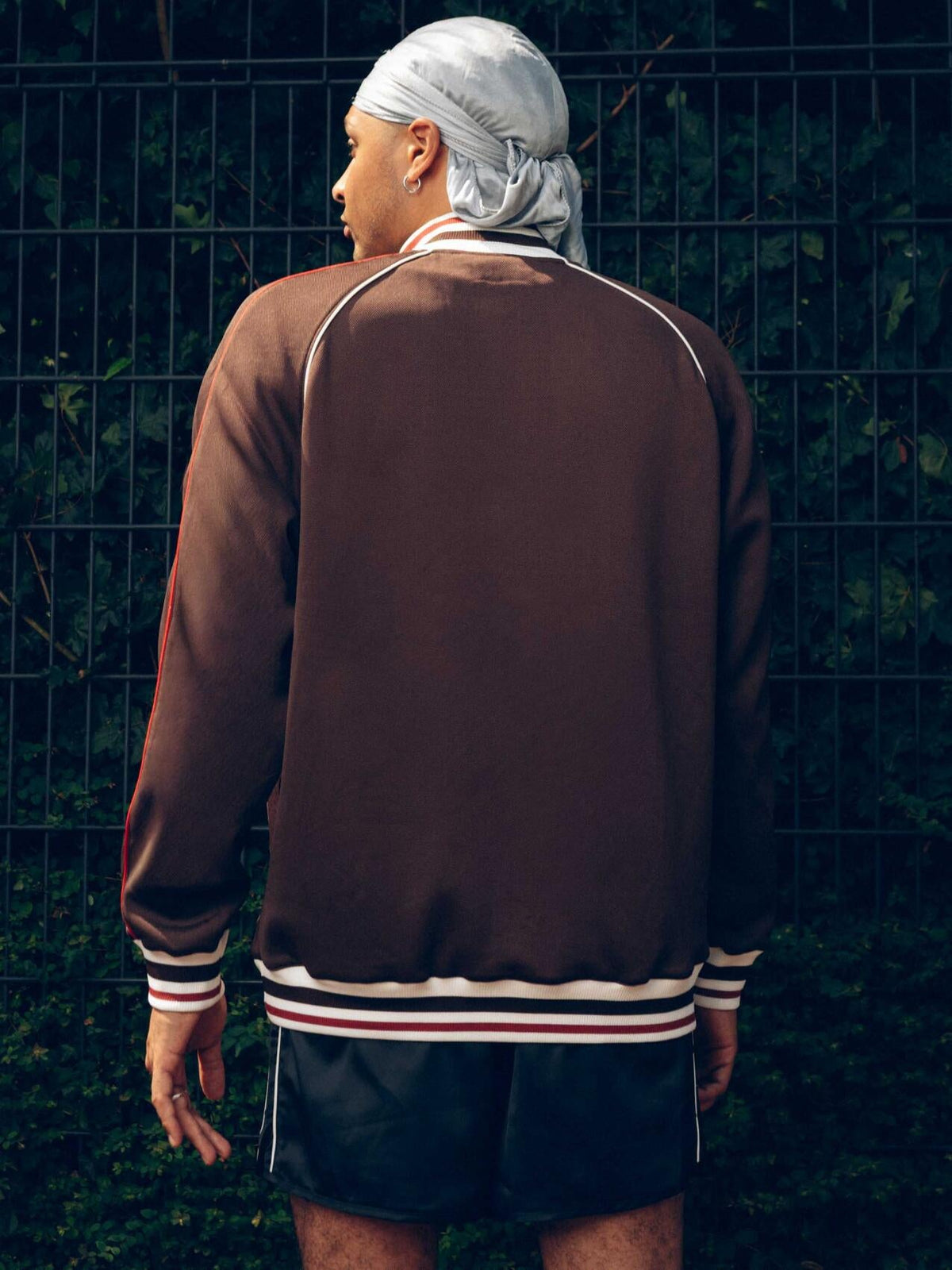 Trainingsjacke "Retro Sport 2026" - Gallery