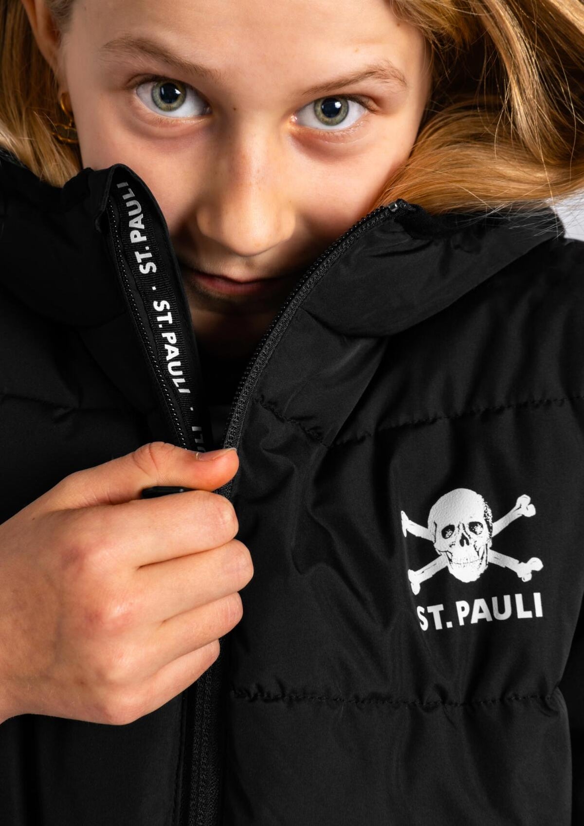 Kinder Pufferjacke "Totenkopf" - Gallery