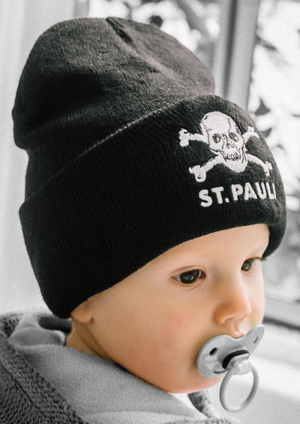 Babymütze Totenkopf - Gallery