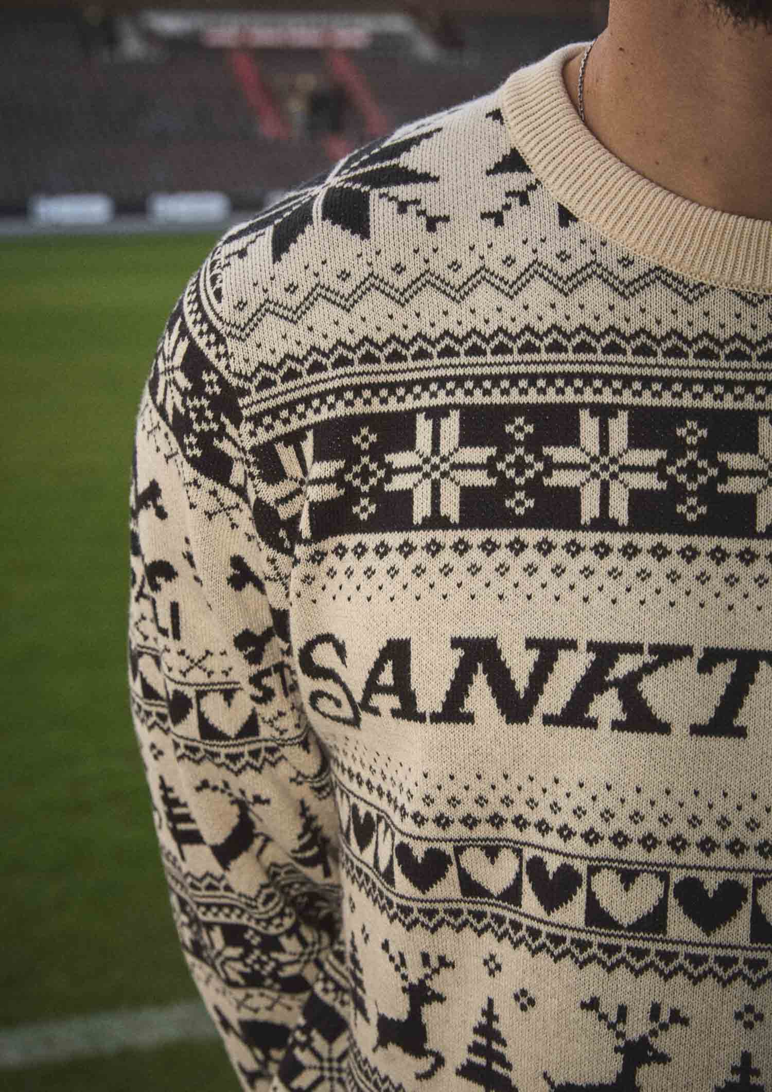 Weihnachtspullover - Totenkopf 2025