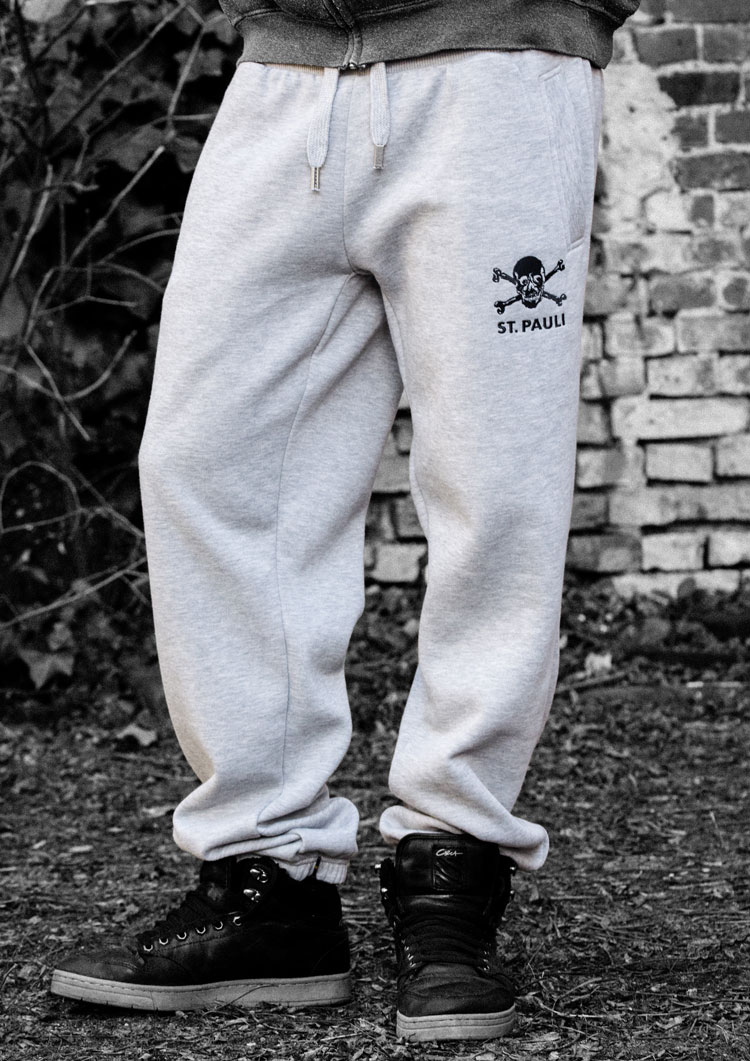Skull joggers online