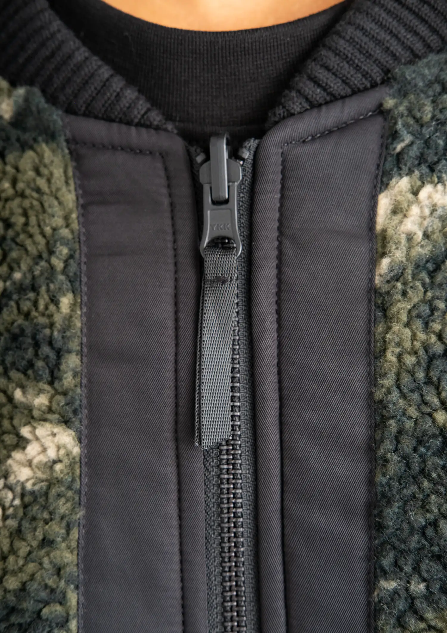 Wende-Bomberjacke "Skullouflage"