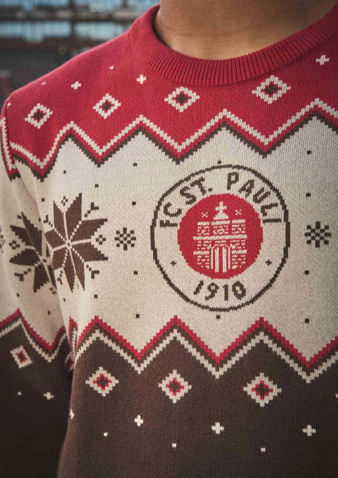 Weihnachtspullover - Logo braun 2025